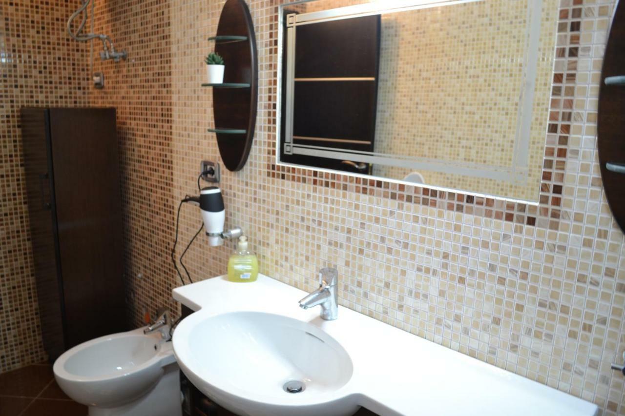Kela's DE LUXE PENTHOUSE 3 Bedrooms Apartment Vlorë Buitenkant foto