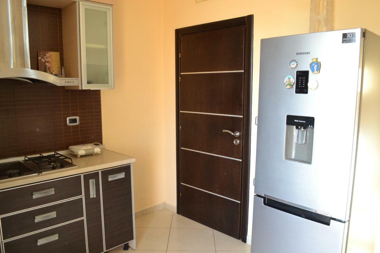 Kela's DE LUXE PENTHOUSE 3 Bedrooms Apartment Vlorë Buitenkant foto