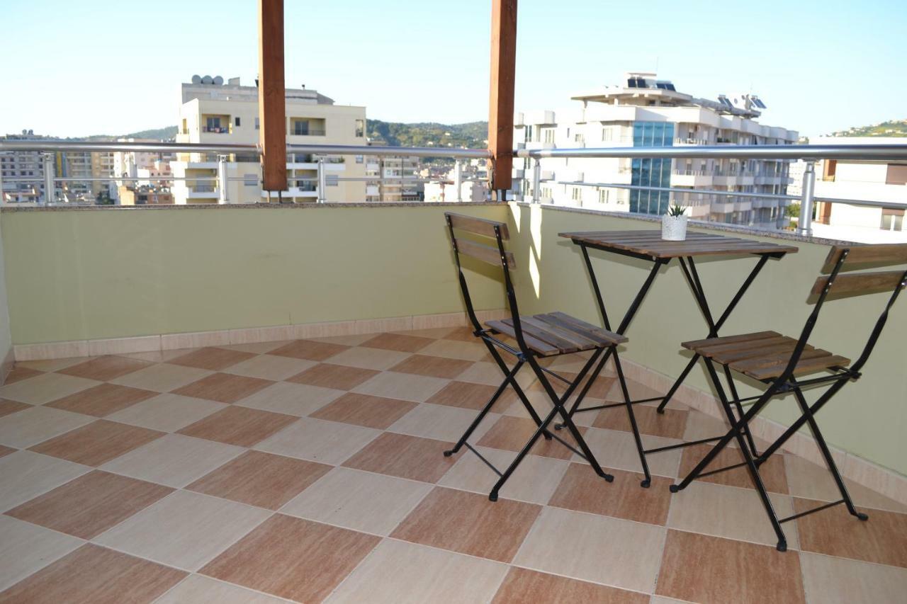 Kela's DE LUXE PENTHOUSE 3 Bedrooms Apartment Vlorë Buitenkant foto